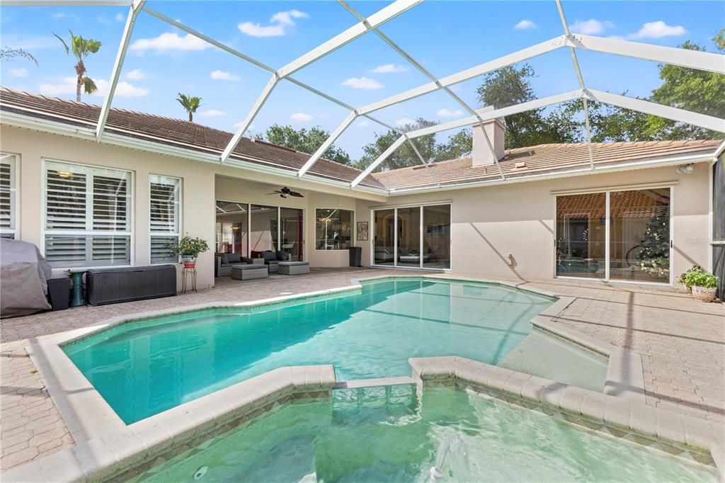 For Sale: $880,000 (6 beds, 3 baths, 3610 Square Feet)