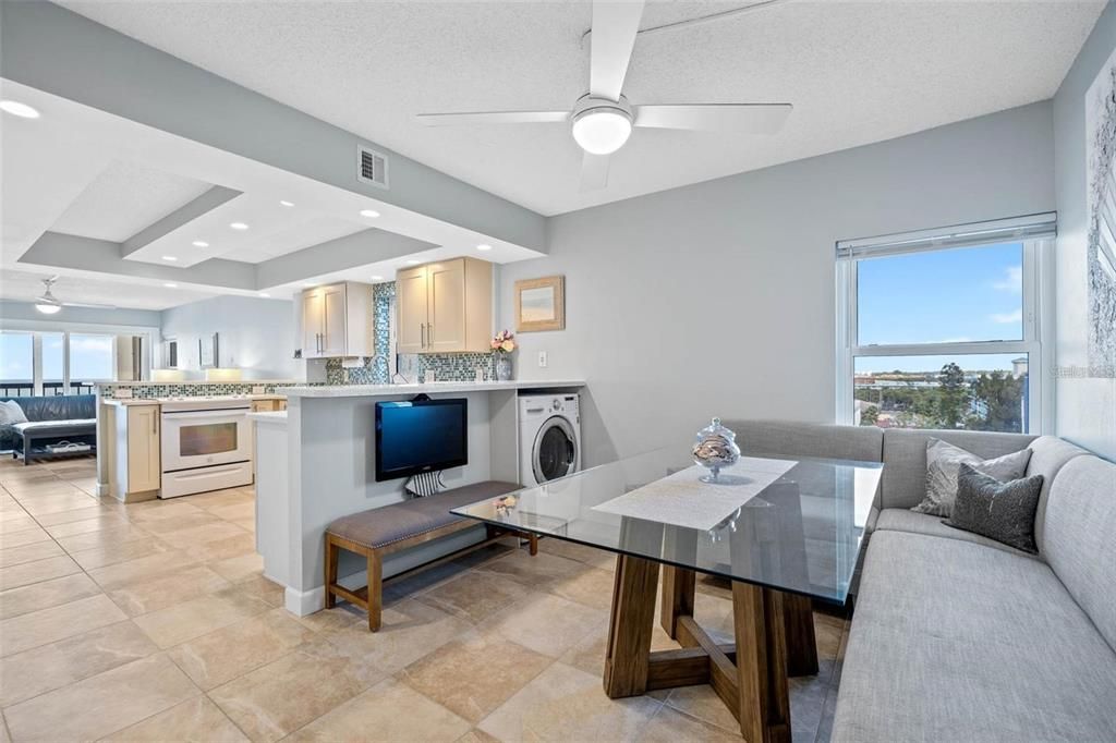 For Sale: $769,000 (2 beds, 2 baths, 1060 Square Feet)