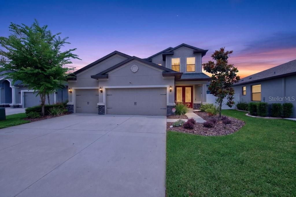 En Venta: $565,000 (5 camas, 3 baños, 2738 Pies cuadrados)