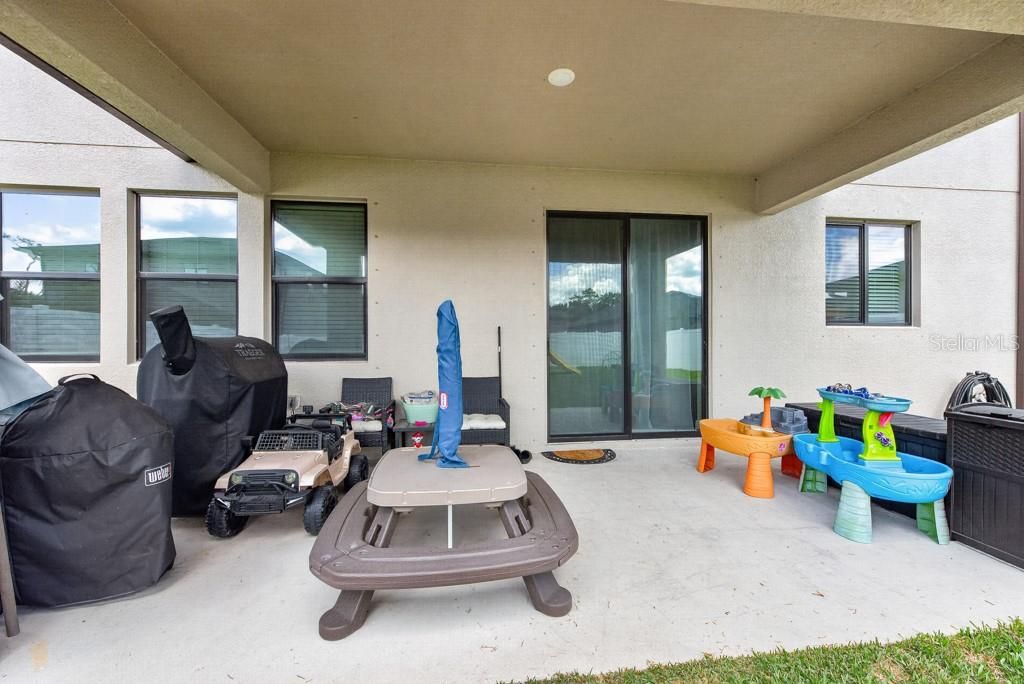 En Venta: $565,000 (5 camas, 3 baños, 2738 Pies cuadrados)