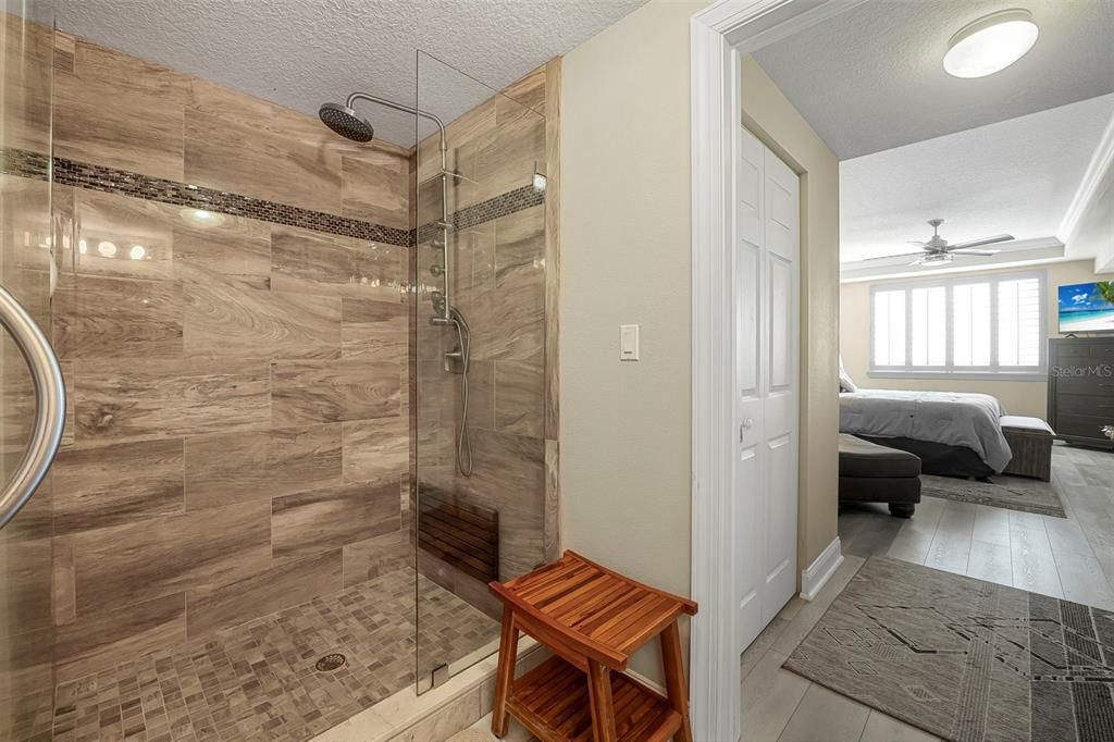 For Sale: $549,900 (3 beds, 2 baths, 1640 Square Feet)