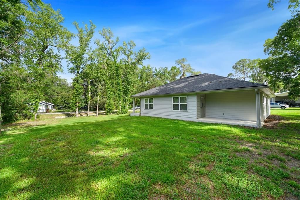 For Sale: $339,000 (3 beds, 2 baths, 1371 Square Feet)