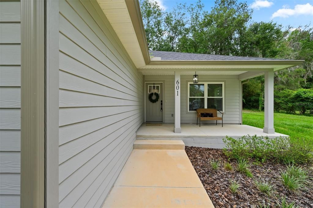 For Sale: $339,000 (3 beds, 2 baths, 1371 Square Feet)