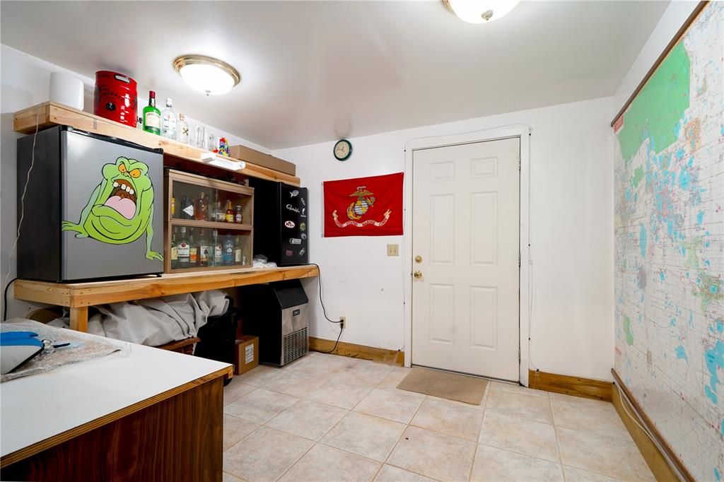 For Sale: $259,900 (2 beds, 3 baths, 1032 Square Feet)