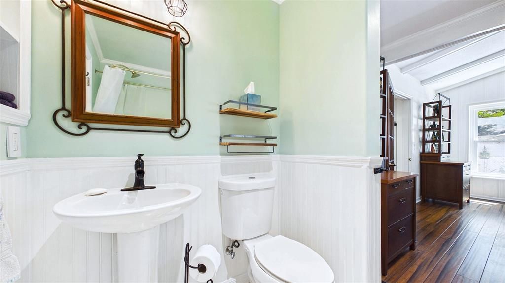 For Sale: $749,000 (3 beds, 3 baths, 1569 Square Feet)