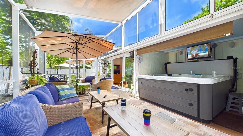 For Sale: $749,000 (3 beds, 3 baths, 1569 Square Feet)