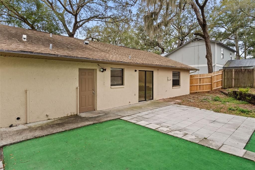 For Rent: $2,000 (2 beds, 2 baths, 1093 Square Feet)