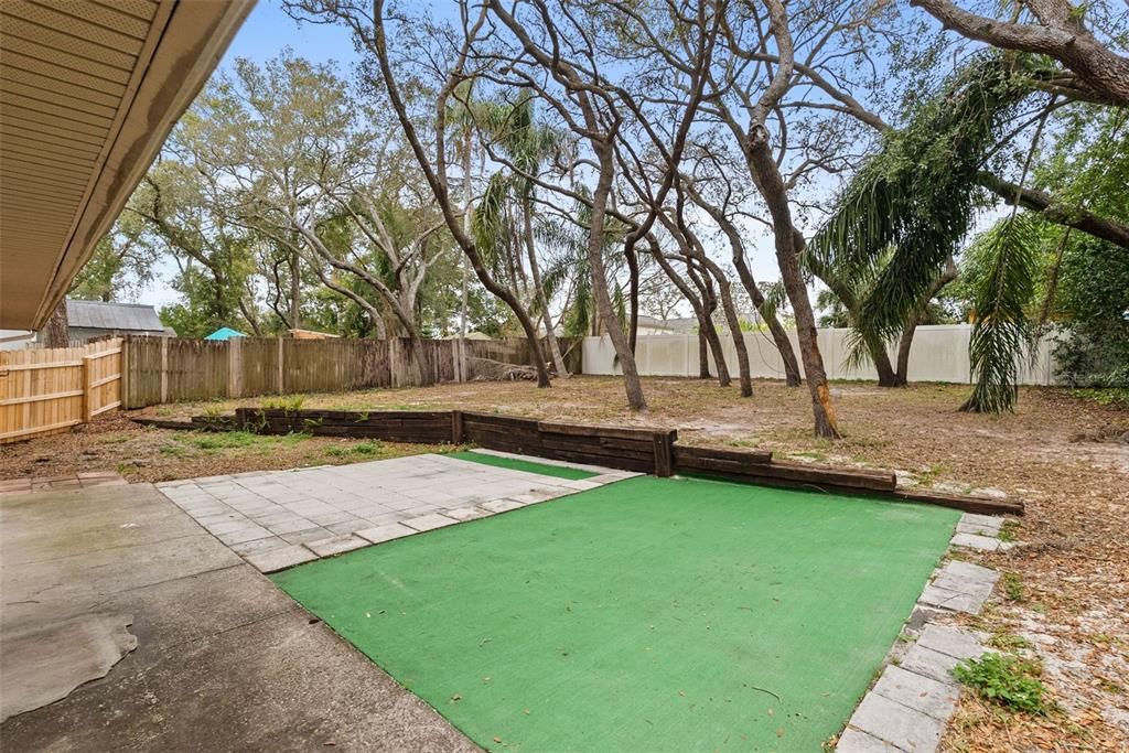 For Rent: $2,000 (2 beds, 2 baths, 1093 Square Feet)