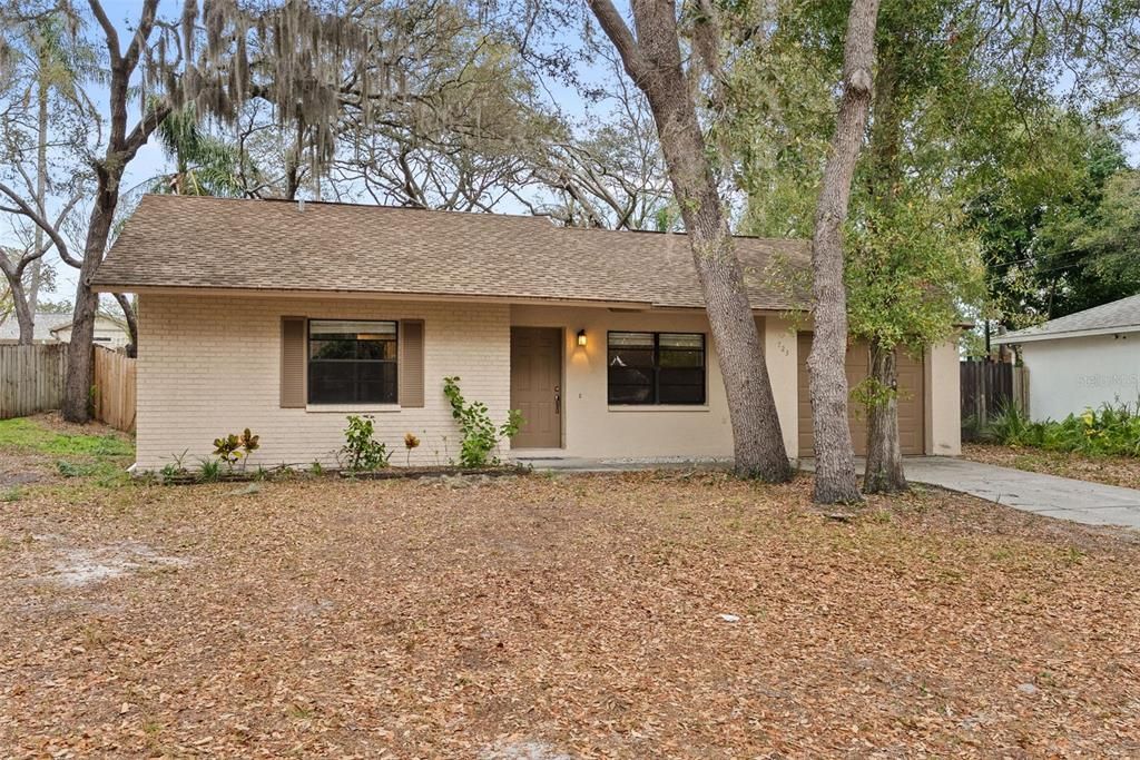 For Rent: $2,000 (2 beds, 2 baths, 1093 Square Feet)