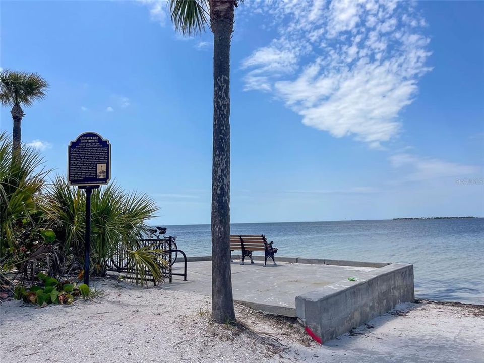 For Rent: $2,000 (2 beds, 2 baths, 1093 Square Feet)