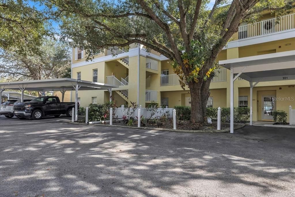 For Sale: $215,000 (3 beds, 2 baths, 1207 Square Feet)