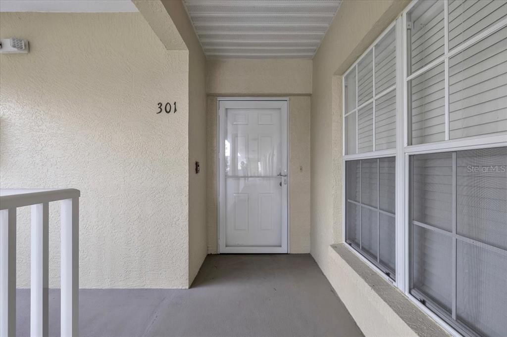 For Sale: $215,000 (3 beds, 2 baths, 1207 Square Feet)