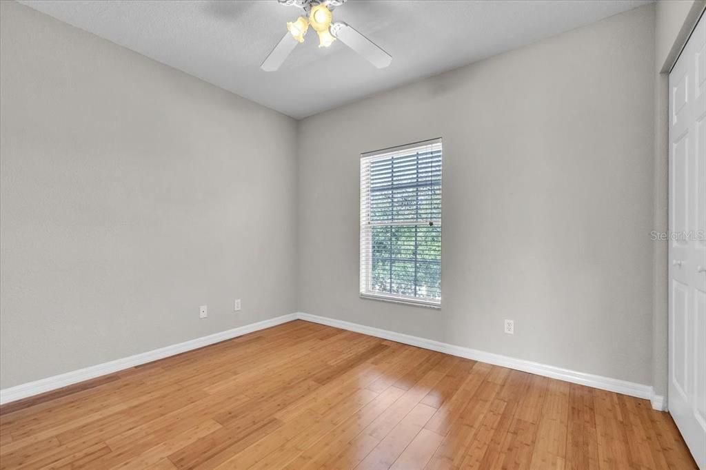 For Sale: $215,000 (3 beds, 2 baths, 1207 Square Feet)