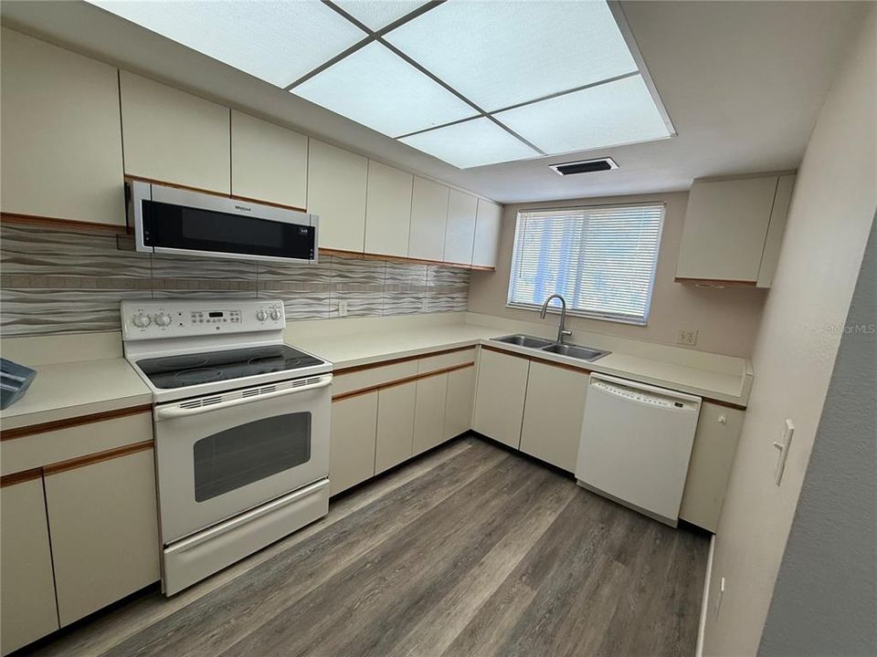 For Rent: $1,499 (2 beds, 2 baths, 1004 Square Feet)