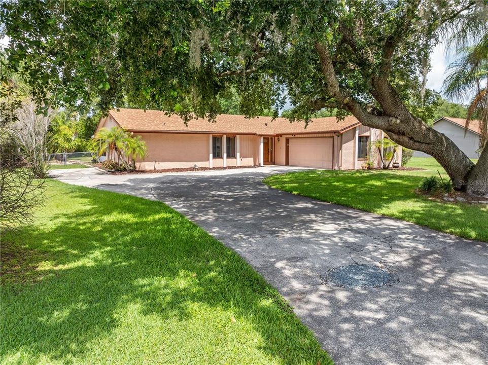 For Sale: $450,000 (3 beds, 2 baths, 1635 Square Feet)
