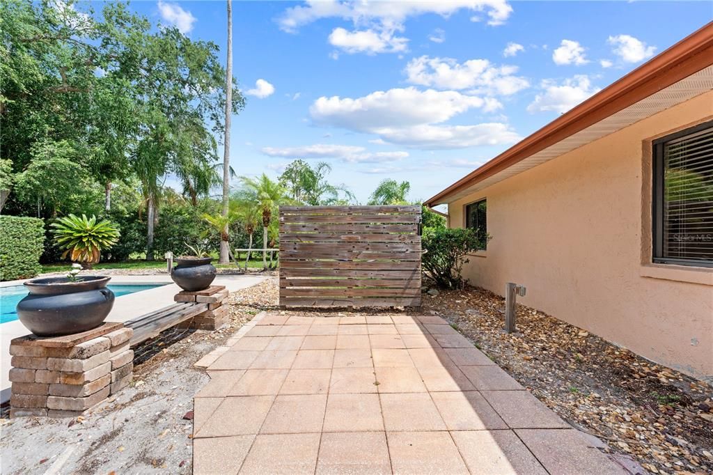 For Sale: $450,000 (3 beds, 2 baths, 1635 Square Feet)