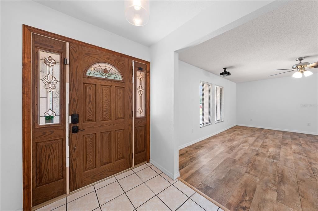 For Sale: $450,000 (3 beds, 2 baths, 1635 Square Feet)