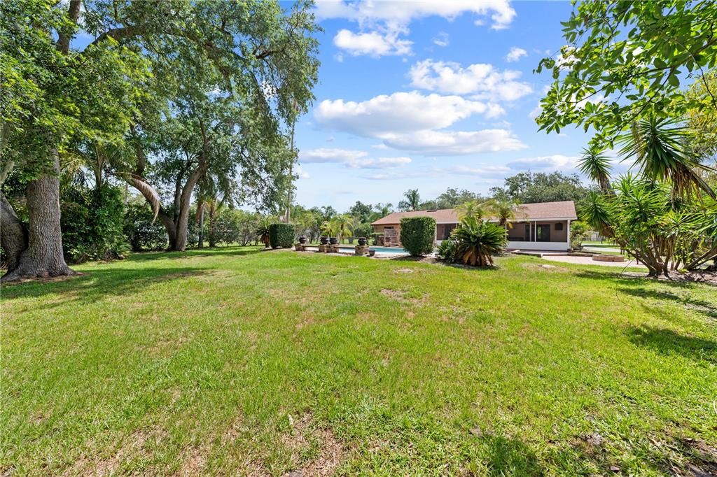 For Sale: $450,000 (3 beds, 2 baths, 1635 Square Feet)