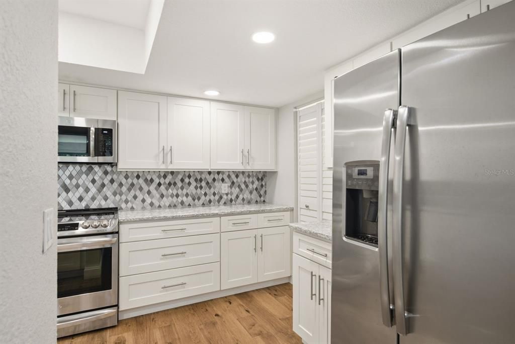 En Venta: $425,000 (3 camas, 2 baños, 1666 Pies cuadrados)