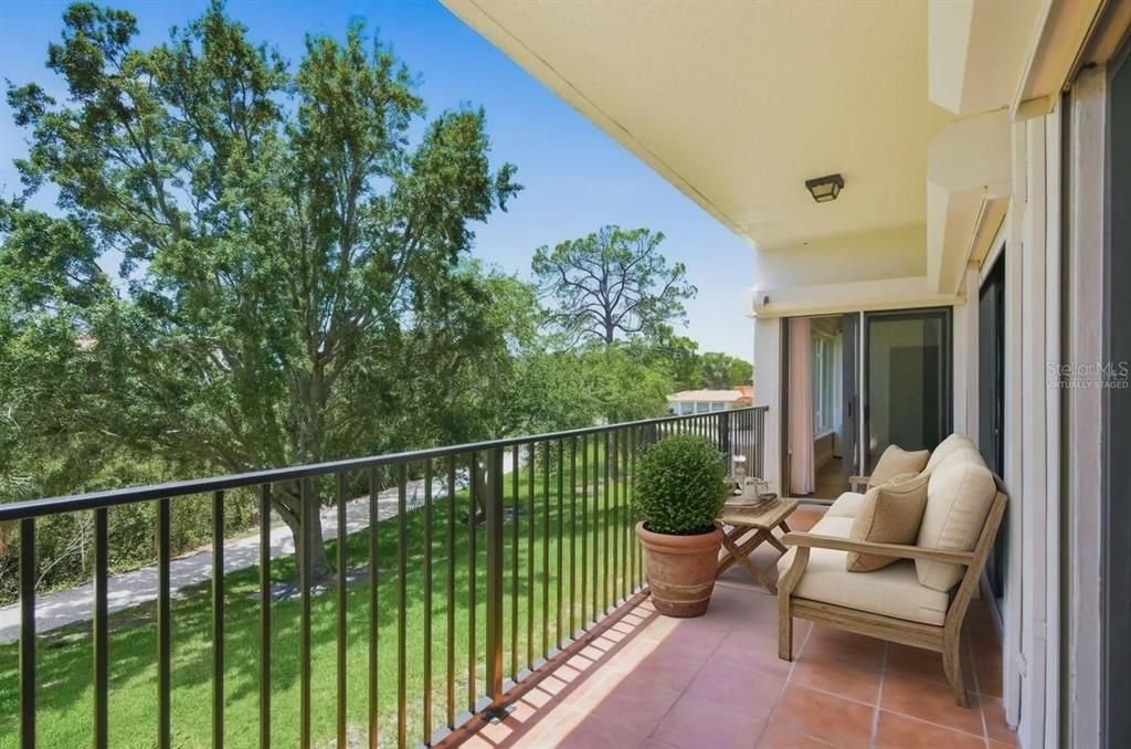 En Venta: $425,000 (3 camas, 2 baños, 1666 Pies cuadrados)