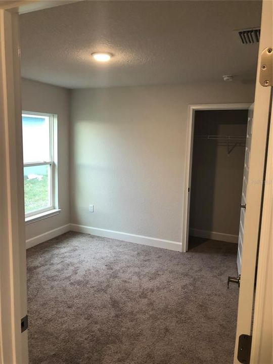 En Venta: $334,250 (4 camas, 2 baños, 2151 Pies cuadrados)