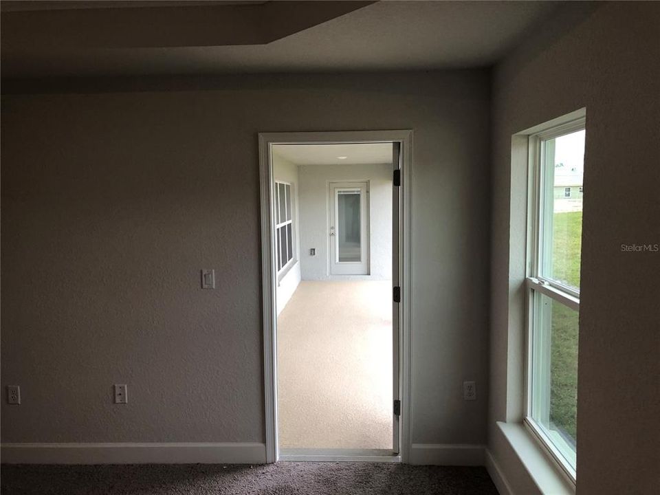 En Venta: $334,250 (4 camas, 2 baños, 2151 Pies cuadrados)