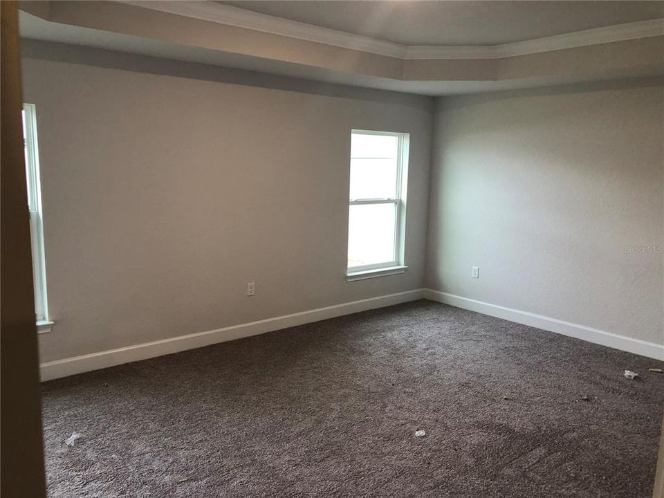 En Venta: $334,250 (4 camas, 2 baños, 2151 Pies cuadrados)
