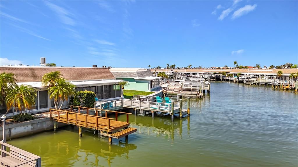 For Sale: $547,000 (2 beds, 2 baths, 1600 Square Feet)