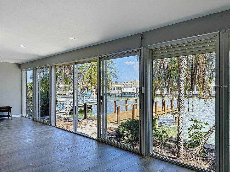 For Sale: $547,000 (2 beds, 2 baths, 1600 Square Feet)