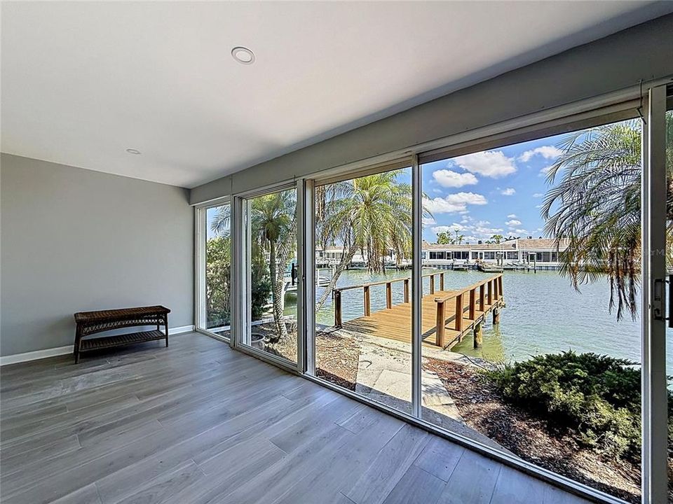 For Sale: $547,000 (2 beds, 2 baths, 1600 Square Feet)