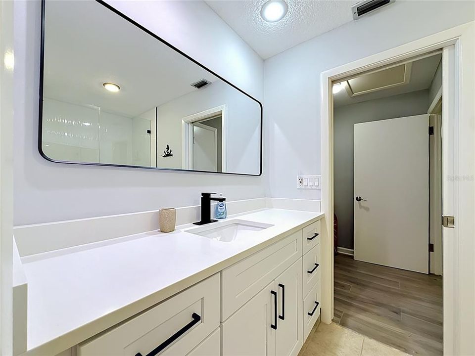 For Sale: $547,000 (2 beds, 2 baths, 1600 Square Feet)
