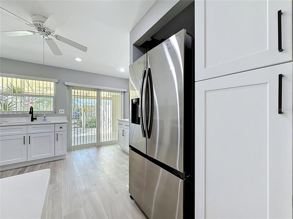 For Sale: $547,000 (2 beds, 2 baths, 1600 Square Feet)