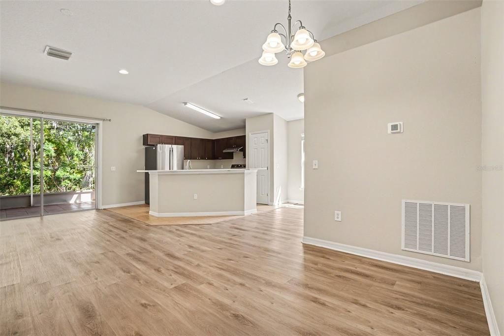 For Sale: $249,900 (3 beds, 2 baths, 1526 Square Feet)
