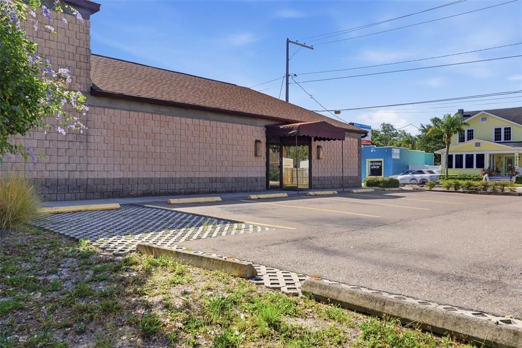 Active With Contract: $2,250,000 (0 beds, 0 baths, 2942 Square Feet)
