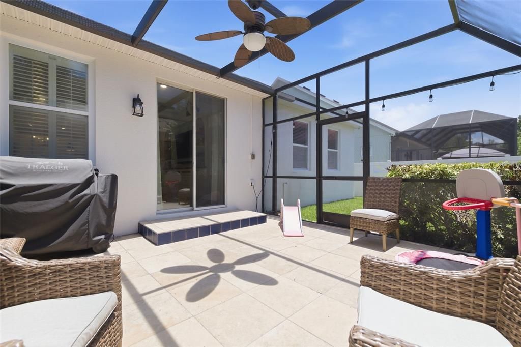 Activo con contrato: $549,900 (3 camas, 2 baños, 1551 Pies cuadrados)