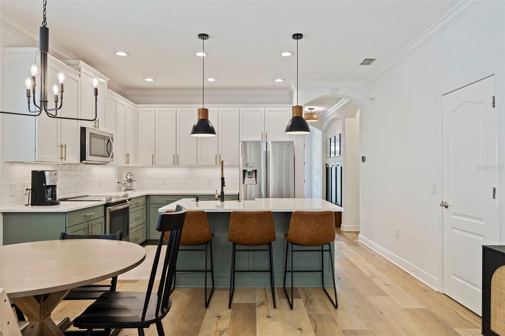 Activo con contrato: $549,900 (3 camas, 2 baños, 1551 Pies cuadrados)