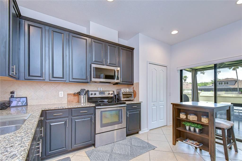 For Sale: $414,900 (3 beds, 2 baths, 1528 Square Feet)