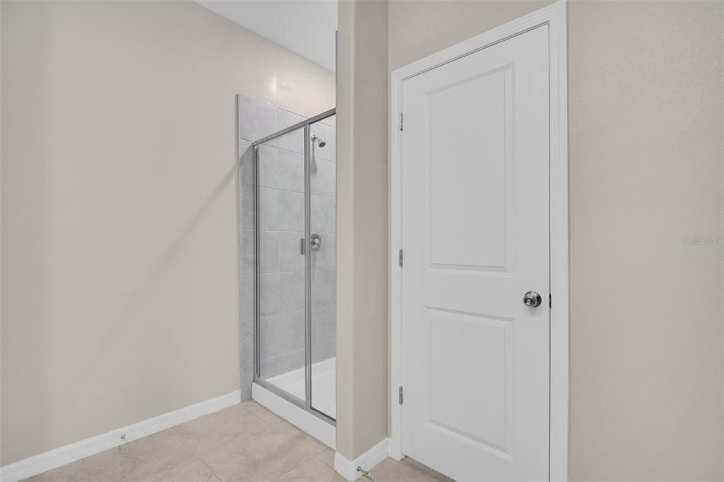 For Sale: $319,000 (3 beds, 2 baths, 1627 Square Feet)
