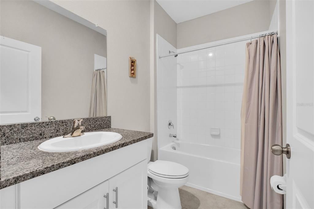 For Sale: $319,000 (3 beds, 2 baths, 1627 Square Feet)