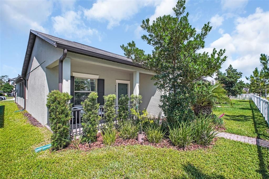 For Sale: $319,000 (3 beds, 2 baths, 1627 Square Feet)