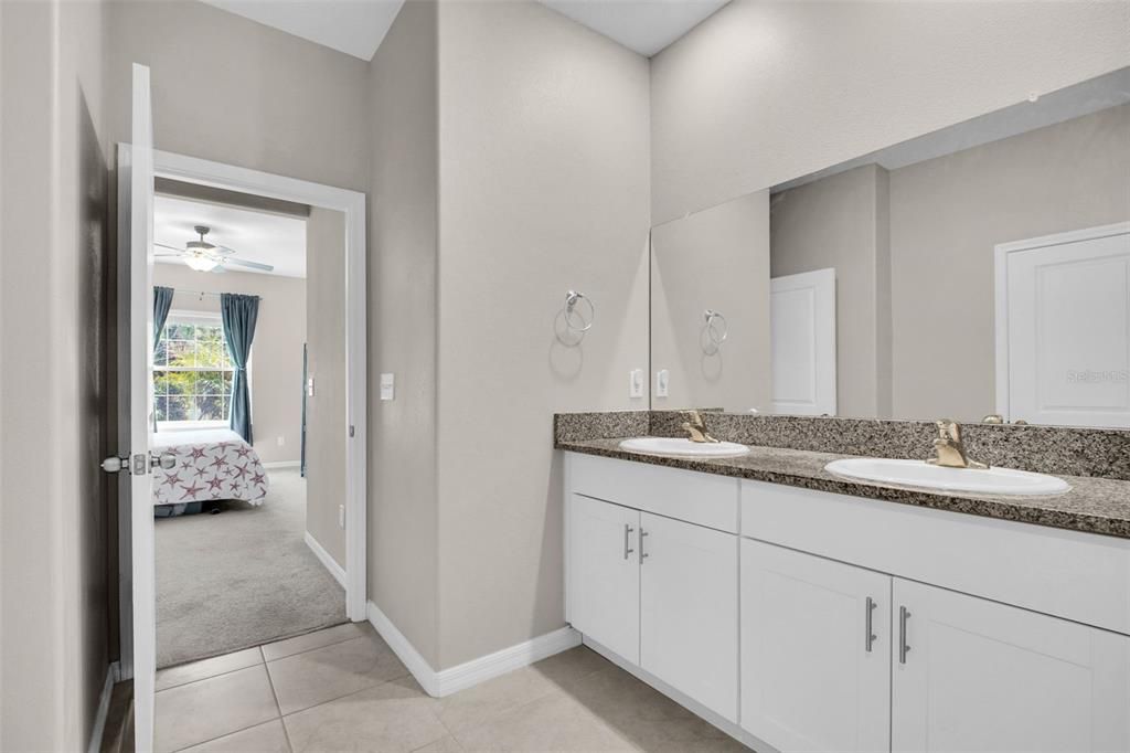 For Sale: $319,000 (3 beds, 2 baths, 1627 Square Feet)