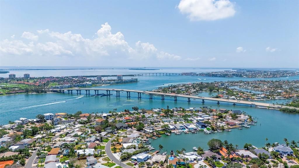 For Sale: $646,850 (3 beds, 2 baths, 1300 Square Feet)