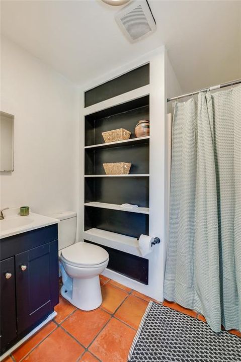 Active With Contract: $275,000 (3 beds, 2 baths, 1092 Square Feet)