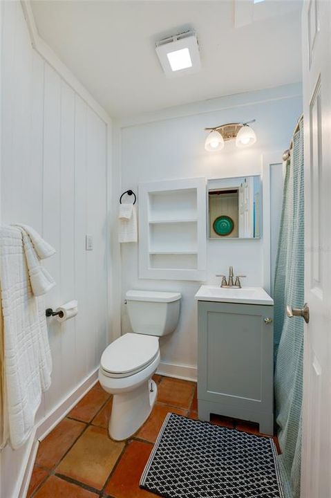 Active With Contract: $275,000 (3 beds, 2 baths, 1092 Square Feet)