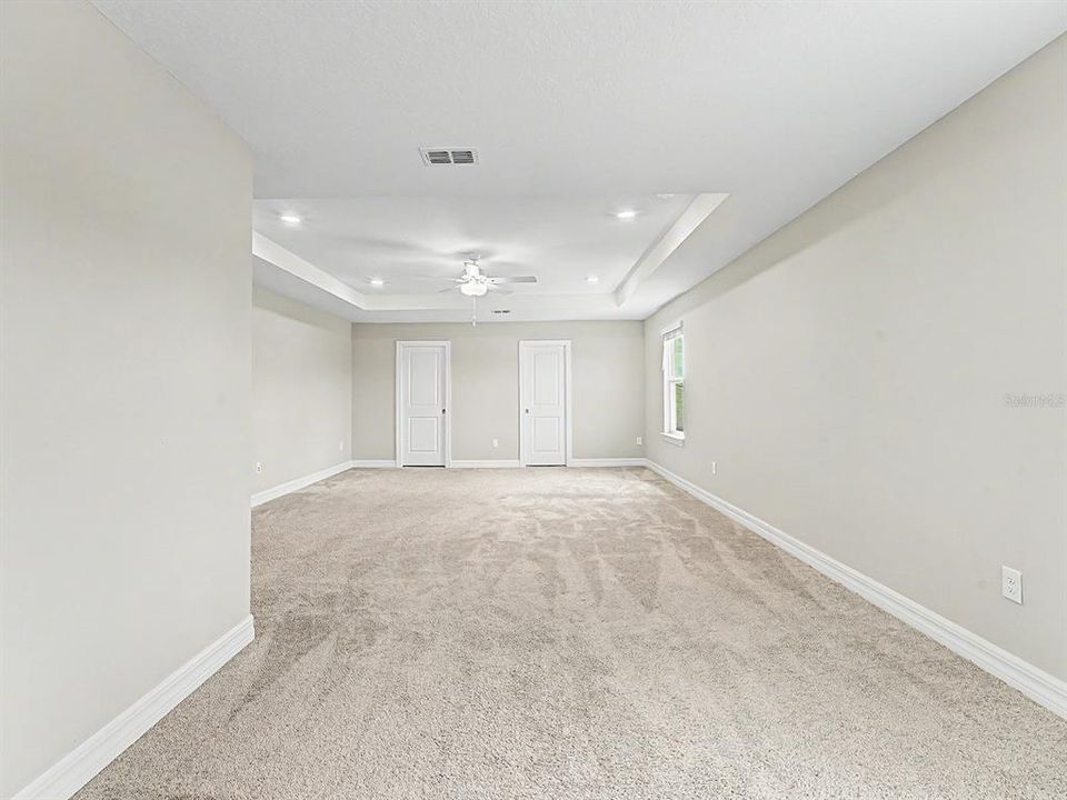 En Venta: $719,900 (4 camas, 3 baños, 3222 Pies cuadrados)