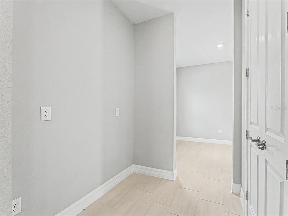 En Venta: $719,900 (4 camas, 3 baños, 3222 Pies cuadrados)