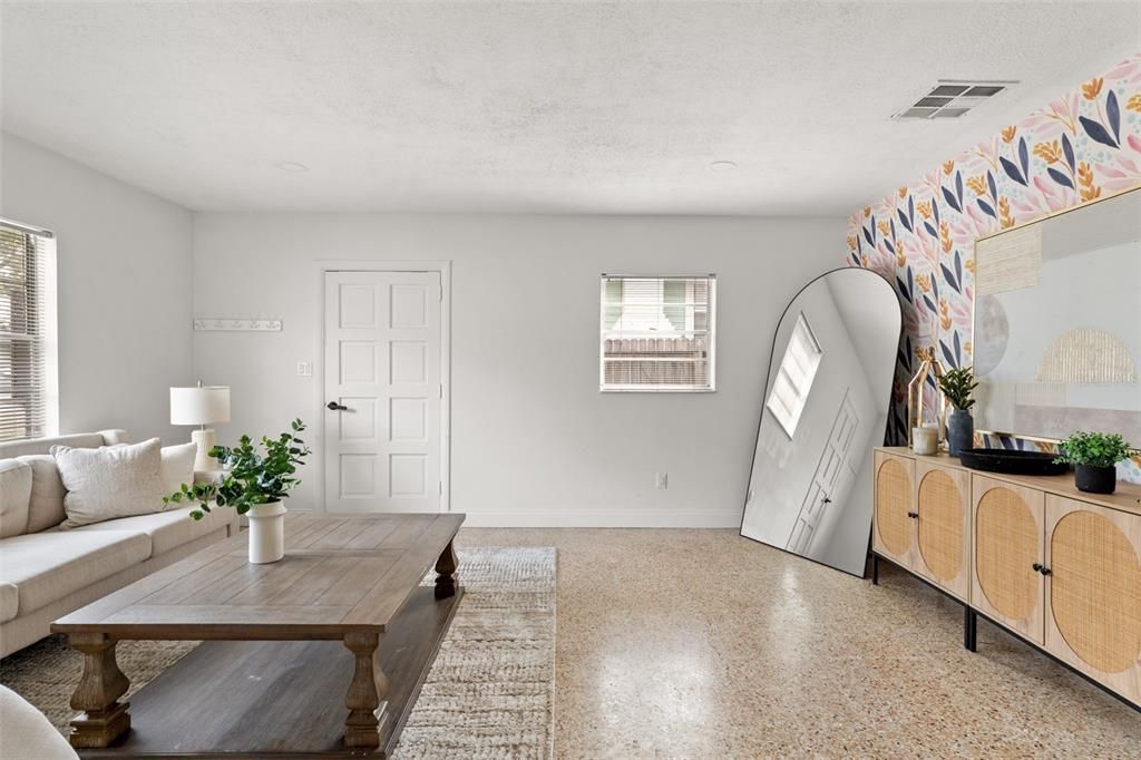 For Rent: $3,500 (4 beds, 3 baths, 1570 Square Feet)