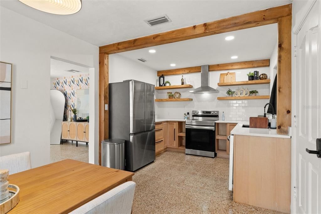 For Rent: $3,500 (4 beds, 3 baths, 1570 Square Feet)