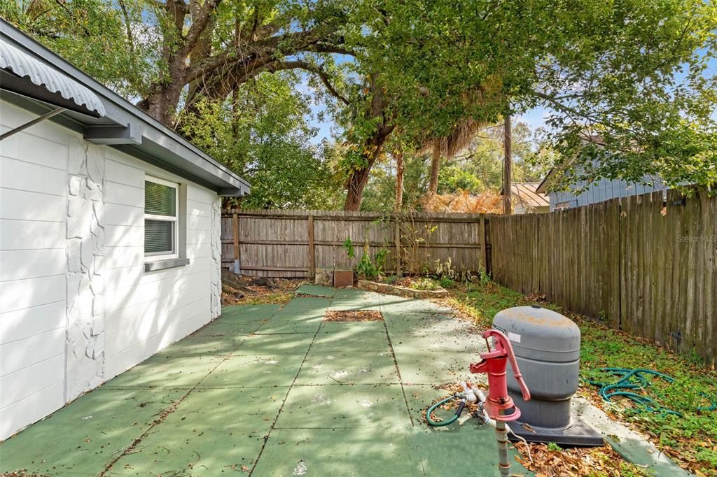 For Rent: $3,500 (4 beds, 3 baths, 1570 Square Feet)