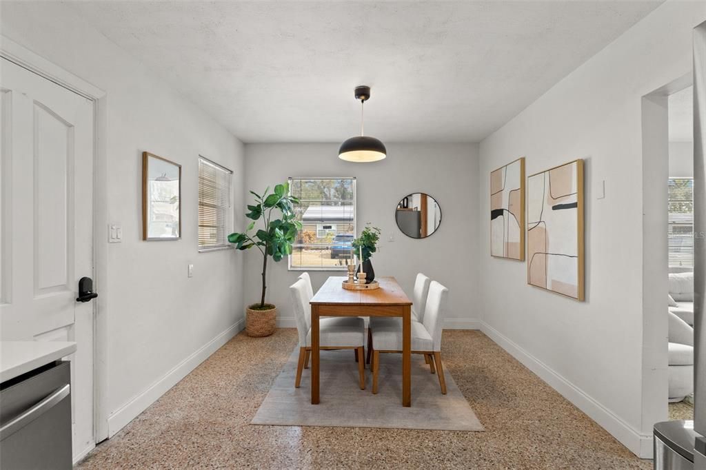 For Rent: $3,500 (4 beds, 3 baths, 1570 Square Feet)